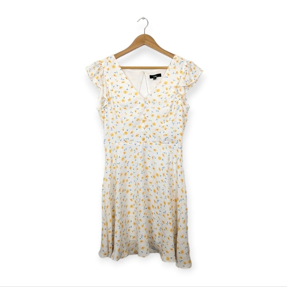 NWT Lulu’s Strike a Posie White Floral Print Backless Skater Dress